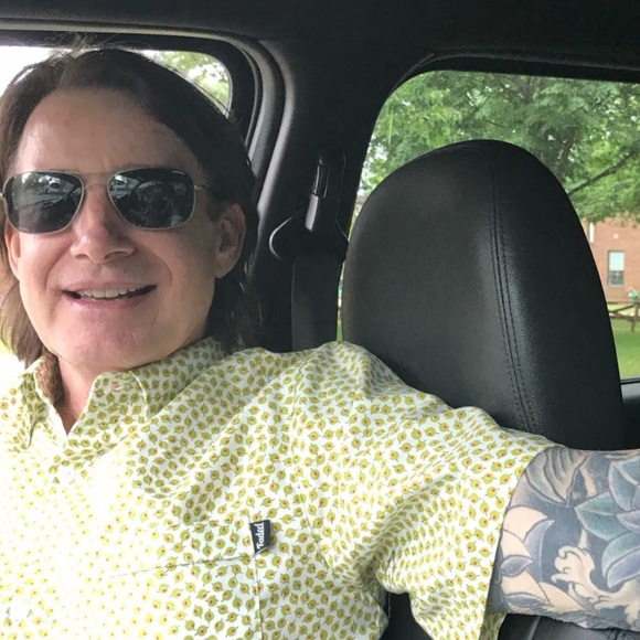 Welcome to my Virtual Closet. - Picture 3 of 10